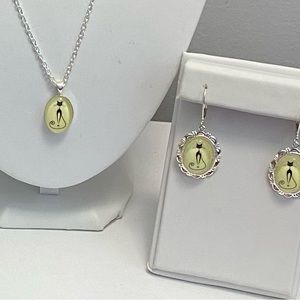 Cat necklace & earrings